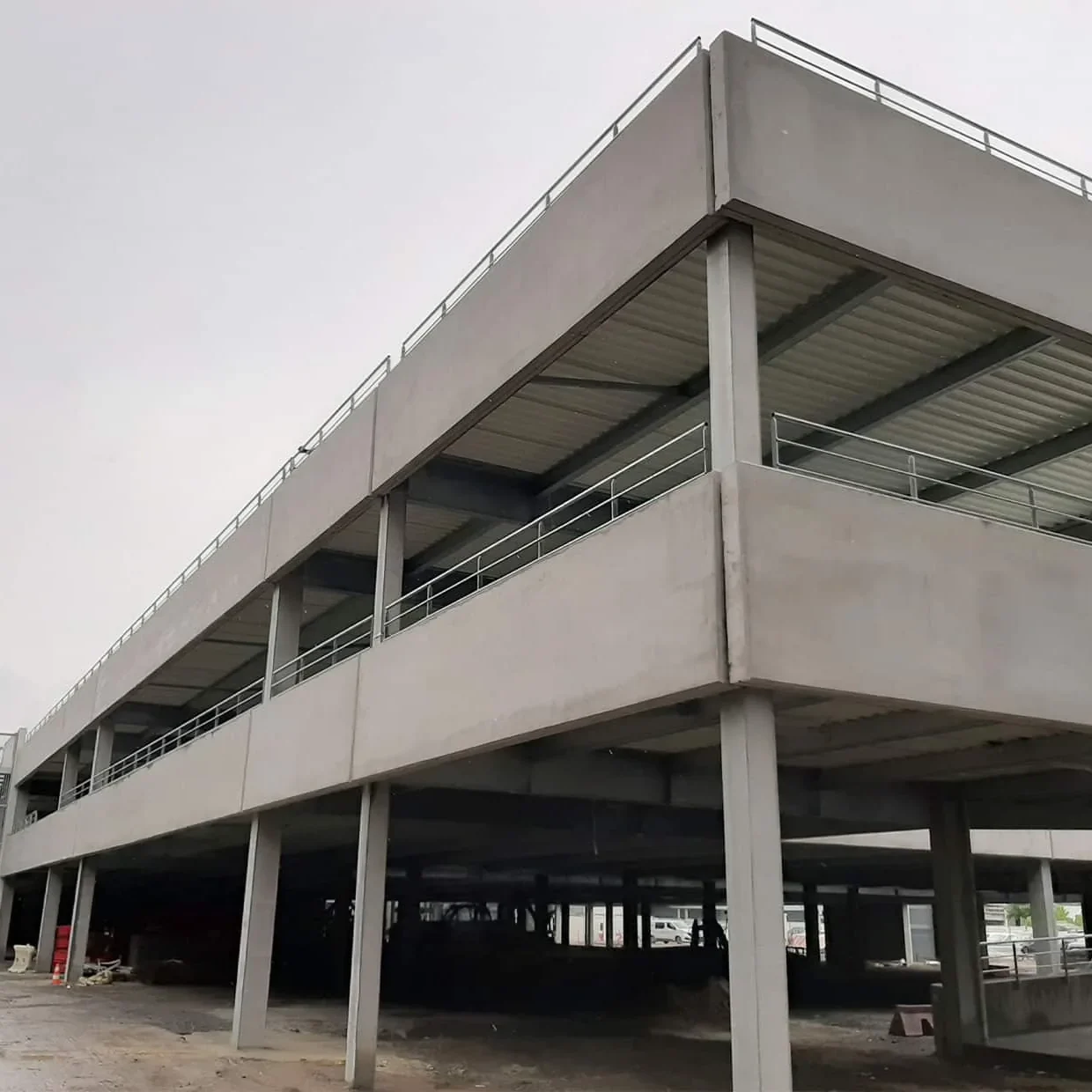 Acrotère en béton préfabriqué